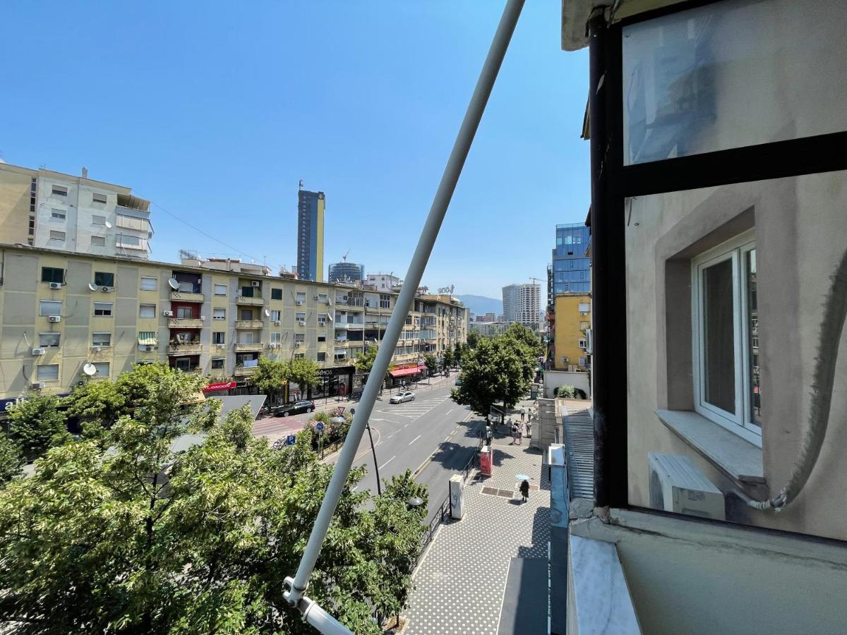 Tirana Flora Center Apartment Eksteriør billede